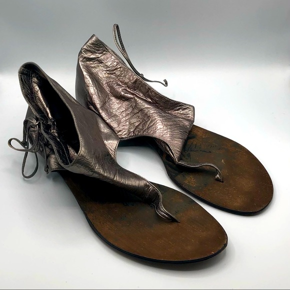 DOLCE VITA SLOUCHY THONG METALLIC LEATHER SANDAL - Picture 2 of 14